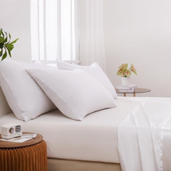 NEW! White Pillowcases Standard 4 Pack, 20x26 Pillow Cases with Envelope Closure - Picture 2 of 7